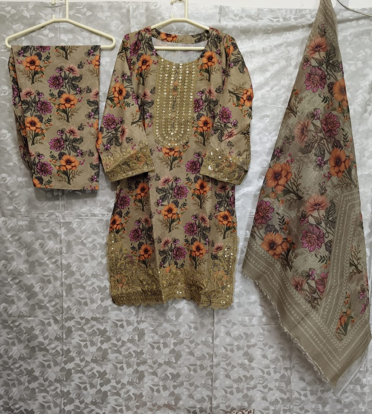 Lawn 3 Piece Suits